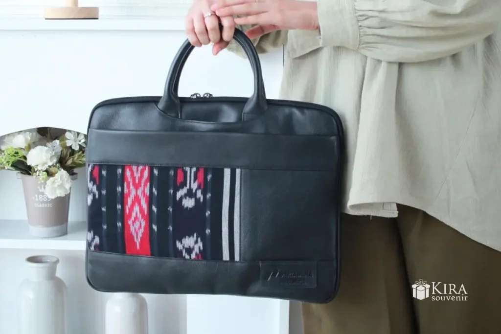 Souvenir kantor eksklusif - laptop bag custom 