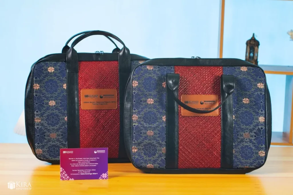 tas laptop