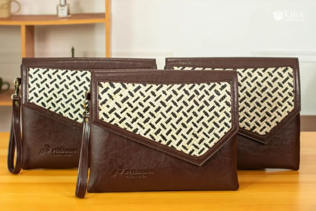 clutch bag custom