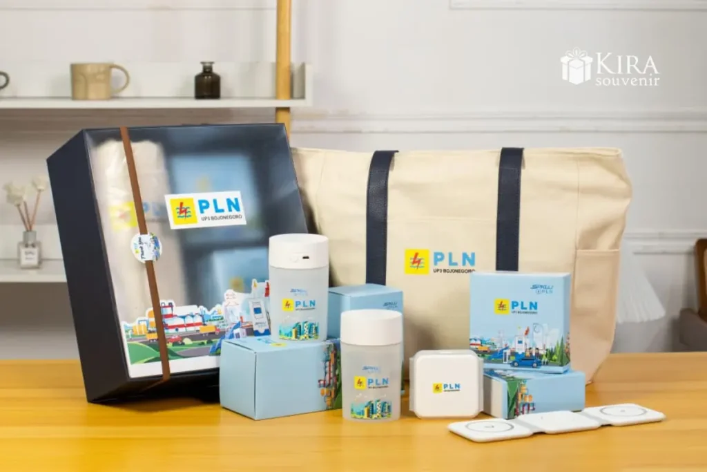 hampers akhir tahun- merchandise custom