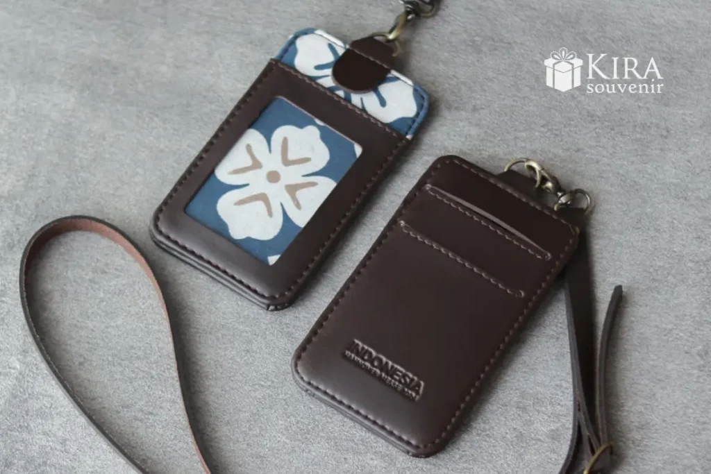 souvenir kombinasi batik - lanyard