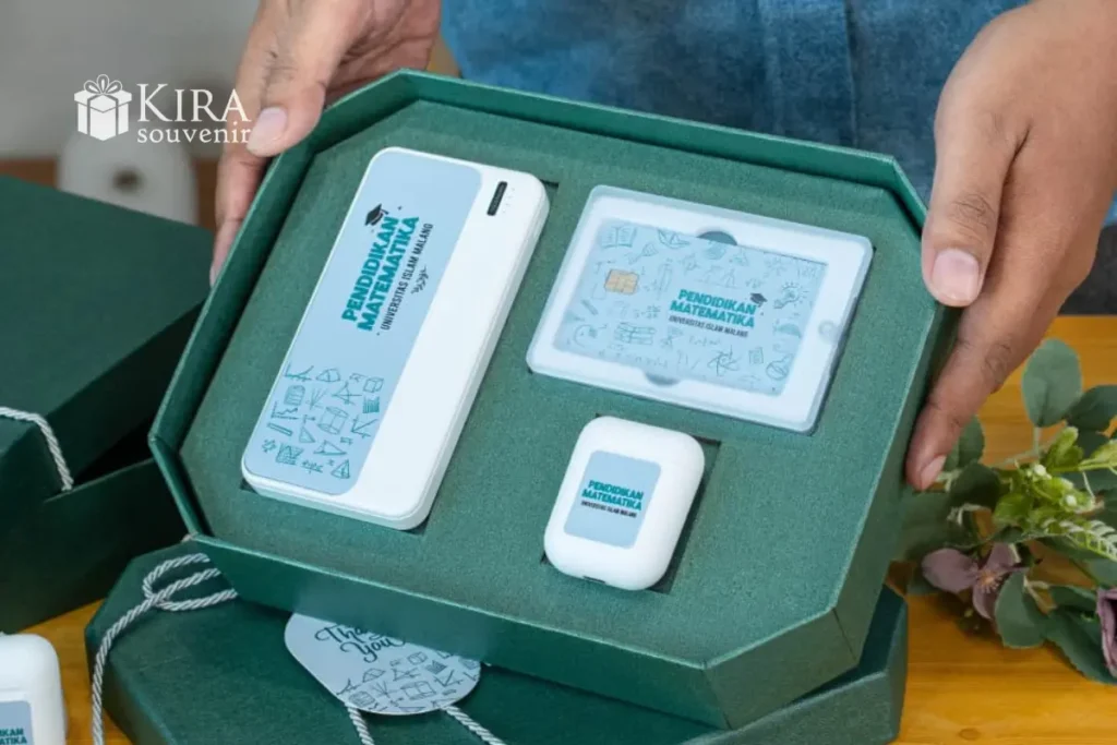 souvenir produk elektronik