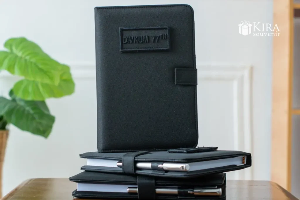 Planner atau Jurnal Custom - merchandise tahun baru