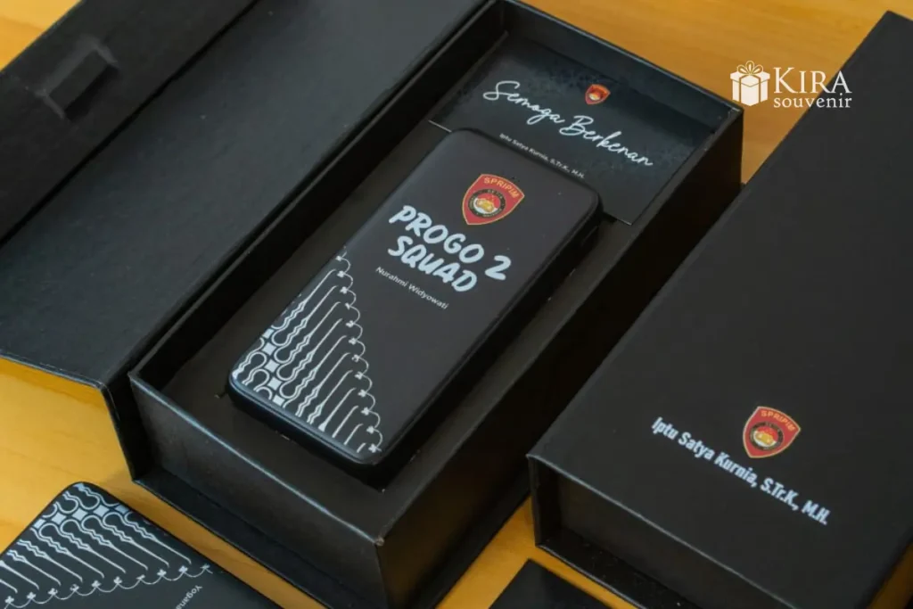 souvenir pensiun - power bank custom