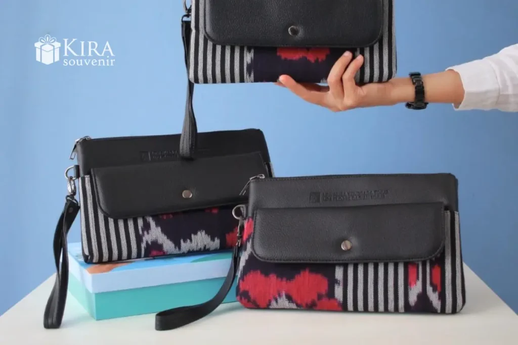 Pouch bag souvenir