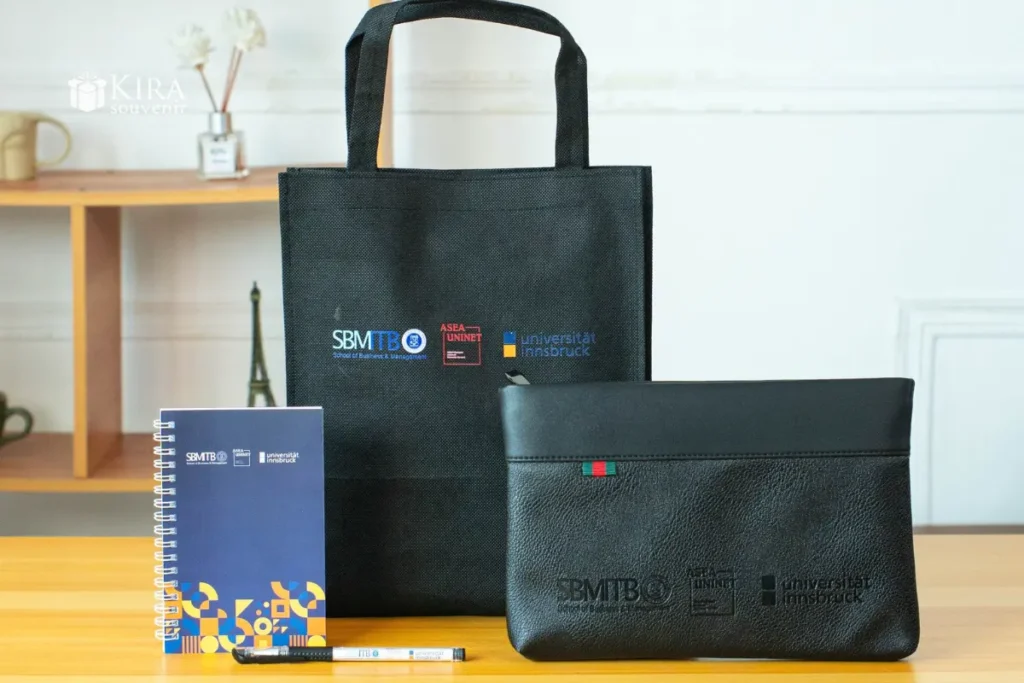 Paket Seminar Kit Custom-Kira Souvenir