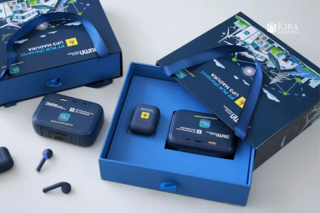 Parkland Package-Kira Souvenir