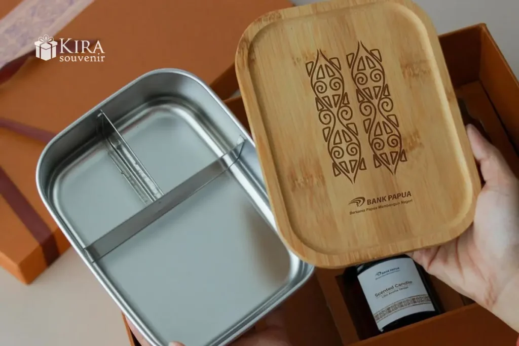 Souvenir ramah lingkungan - kotak makan satinless