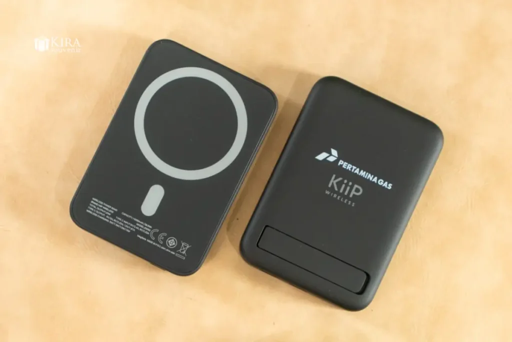 souenir teknologi-wireless powerbank custom