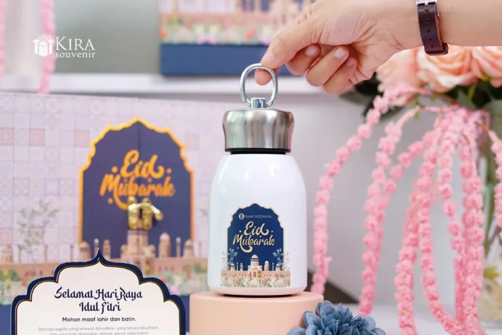 Botol Minum (Tumbler) dengan Desain Cantik